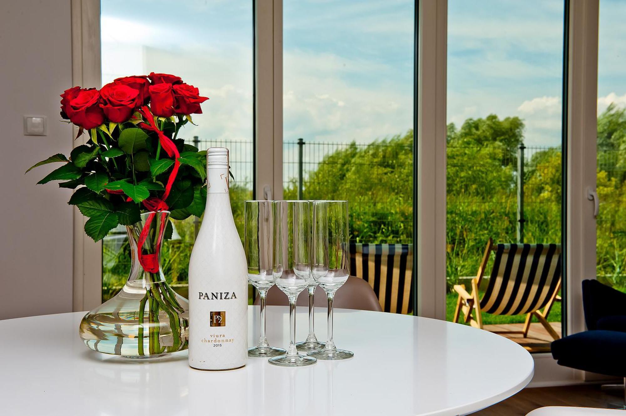 Blueapart Apartamenty Na Plazy Ястарня Экстерьер фото
